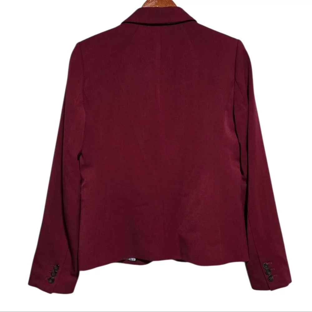 J. Crew Schoolboy Blazer in Cabernet Size Small